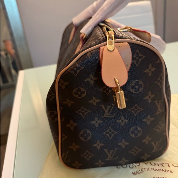 Purse - Picture 5 of 8